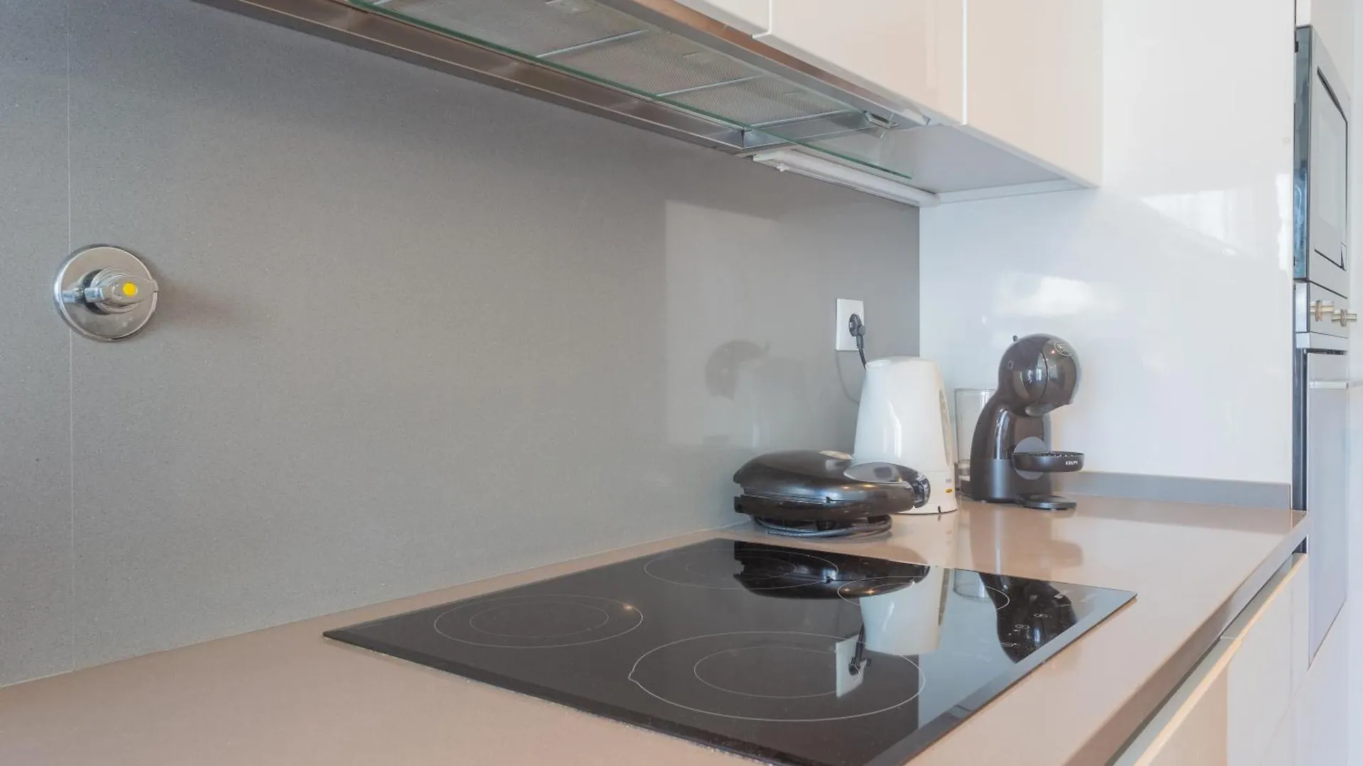 Ldapartments - Spacious Lisbon Haven W/Lift&Garage Portugália