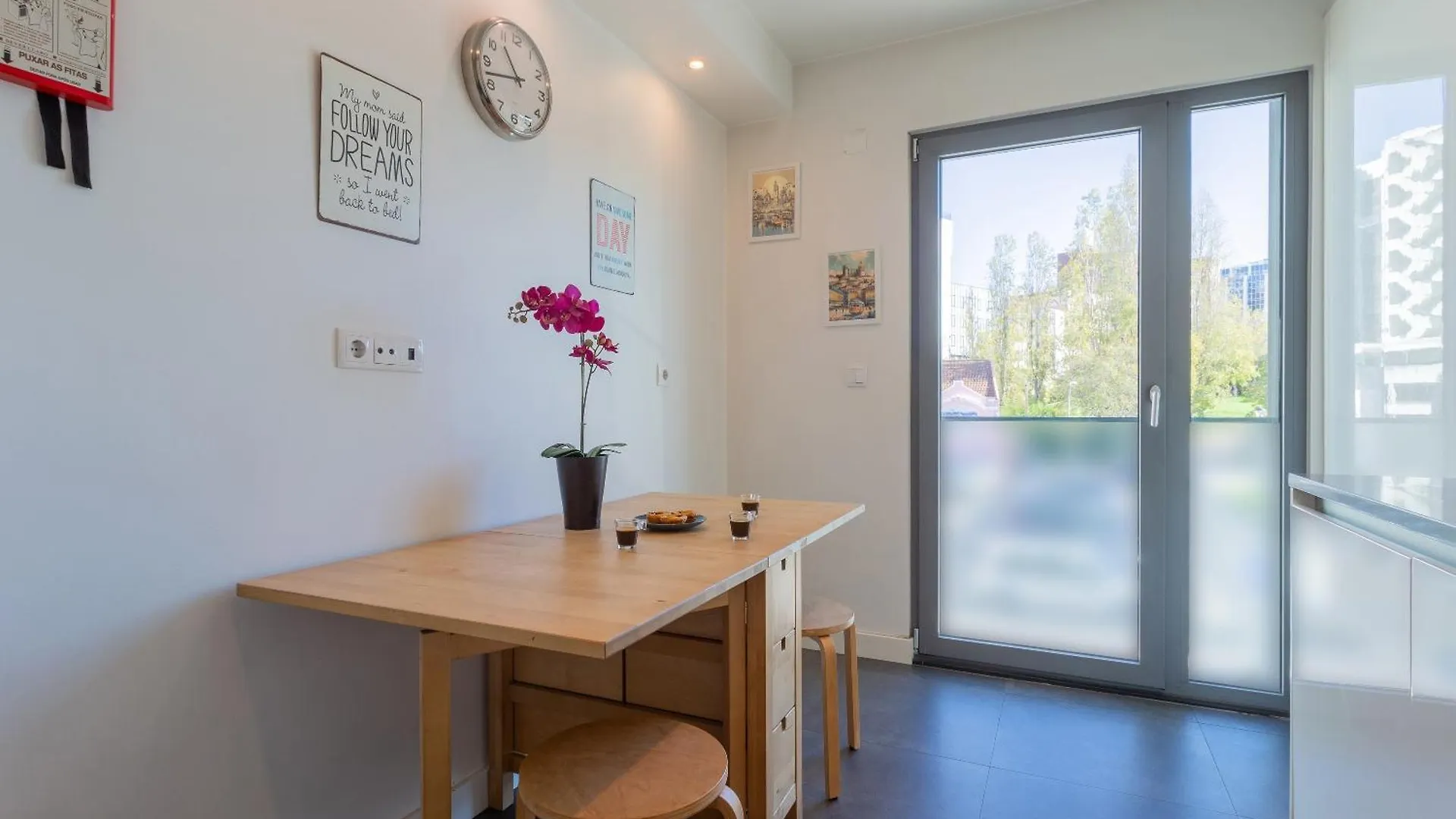 Апартаменты Ldapartments - Spacious Lisbon Haven W/Lift&Garage